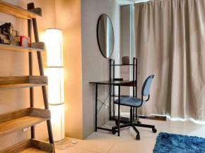 Cozy 1BR with Balcony and Netflix in Uptown BGC